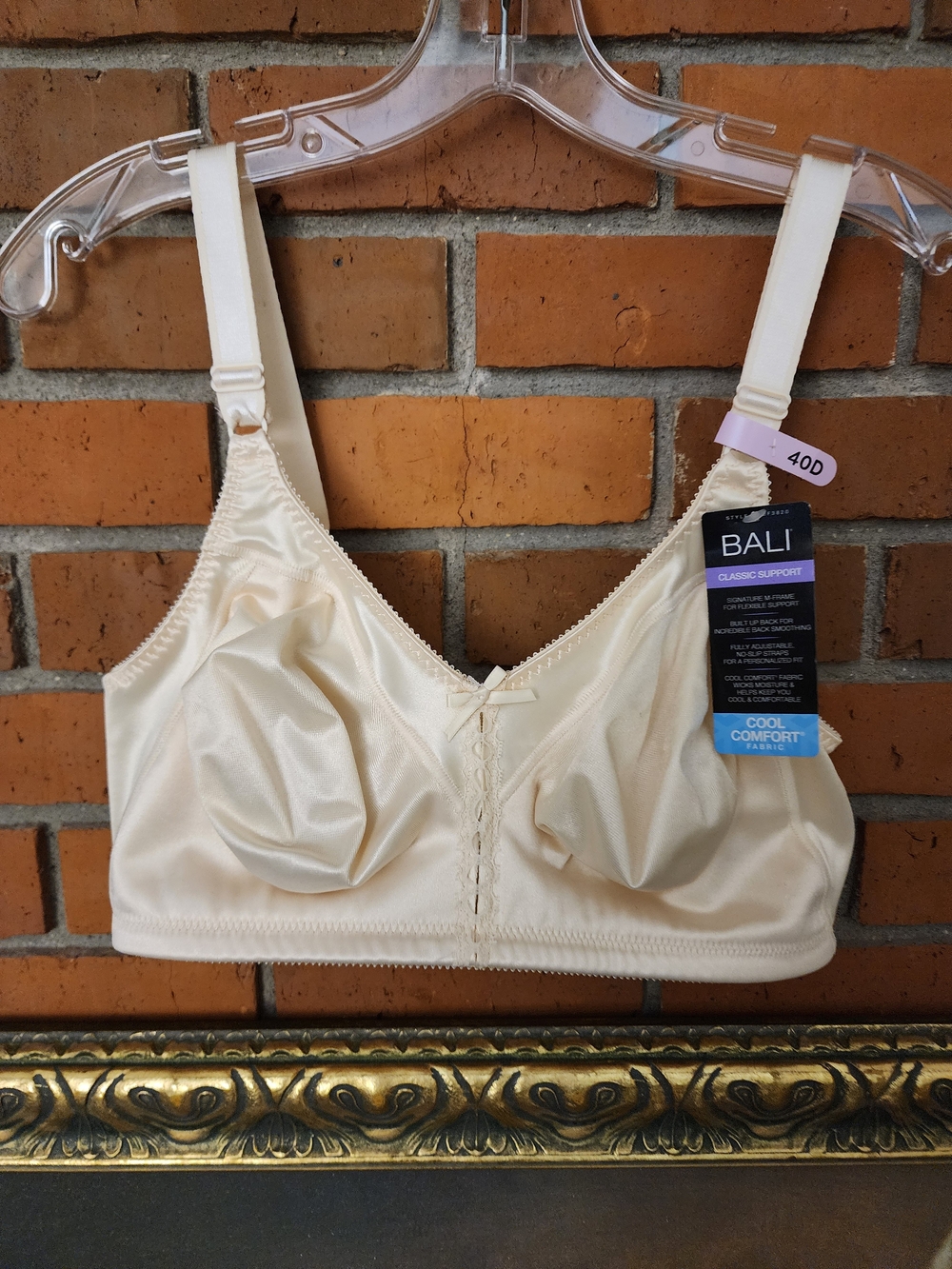 Bali Soft Wire-Free Bra in Ivory